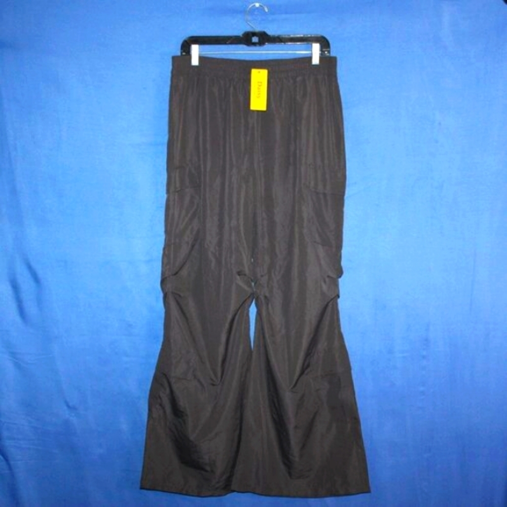 Daisy Cargo Parachute Pants Wide Leg NWT XL